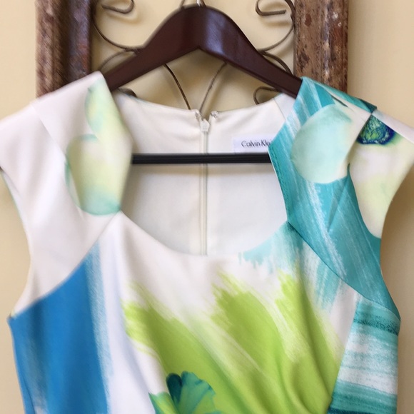 Calvin Klein Beautiful Dress - Picture 3 of 8